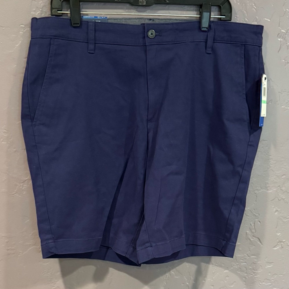 NWT🔖 Nautica Men's Deep Blue Flat Front Shorts - 34